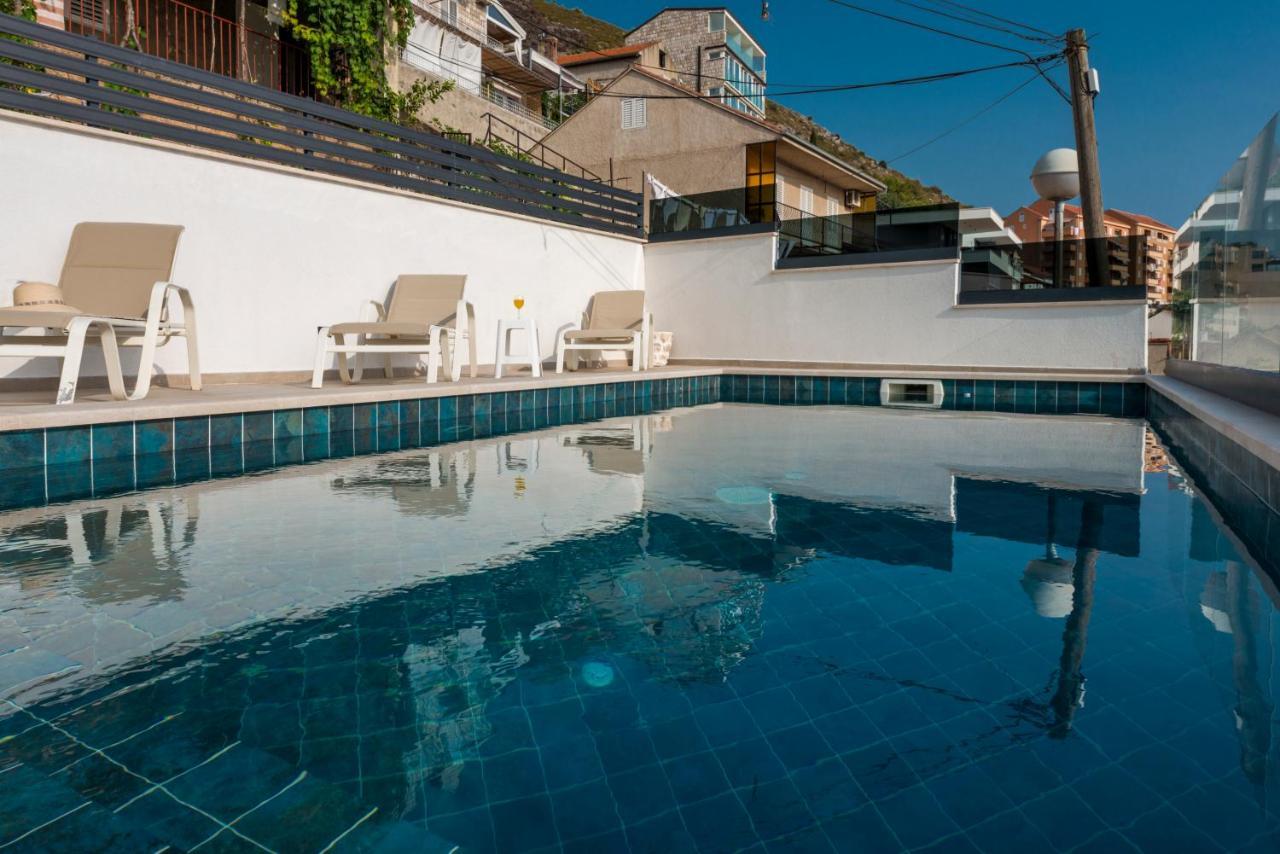 Makris No 4 Apartment *