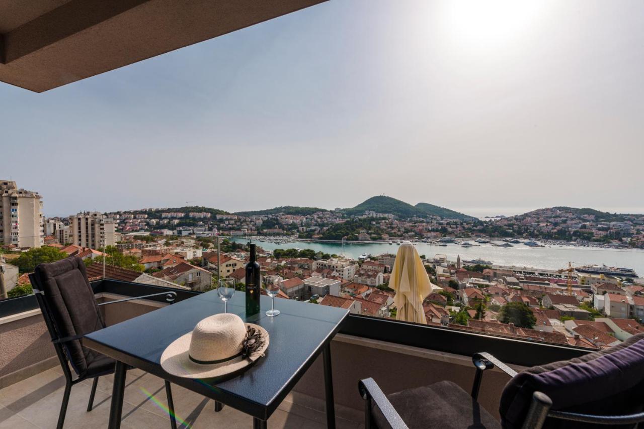 Apartment Makris No 4 *