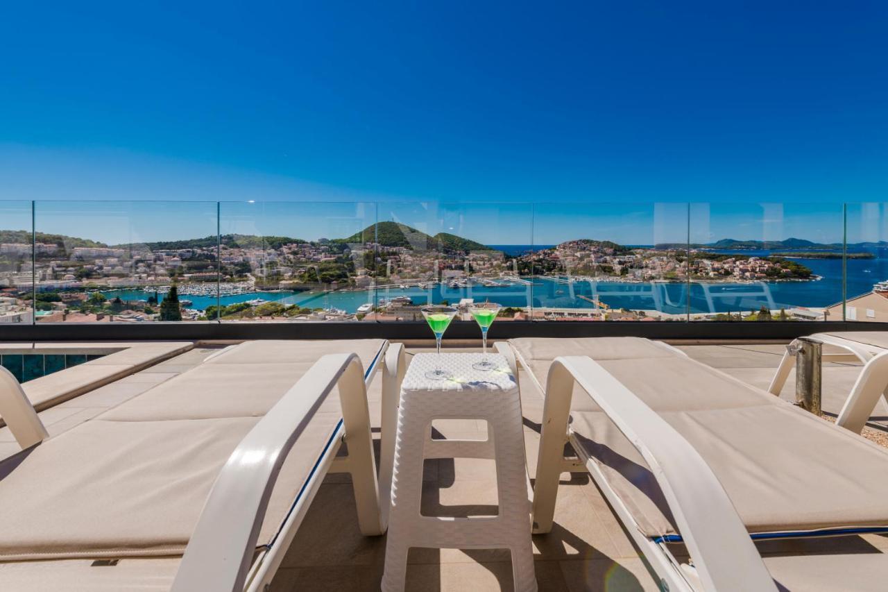 Makris No 4 Apartment